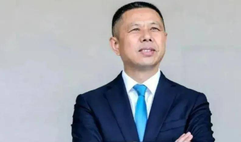 风流懂事长，商业巨头风云变幻